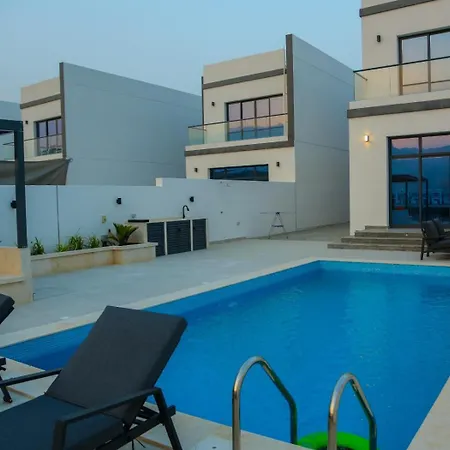The Blue Moon Villa - Al Dana Island Fudschaira Exterior foto