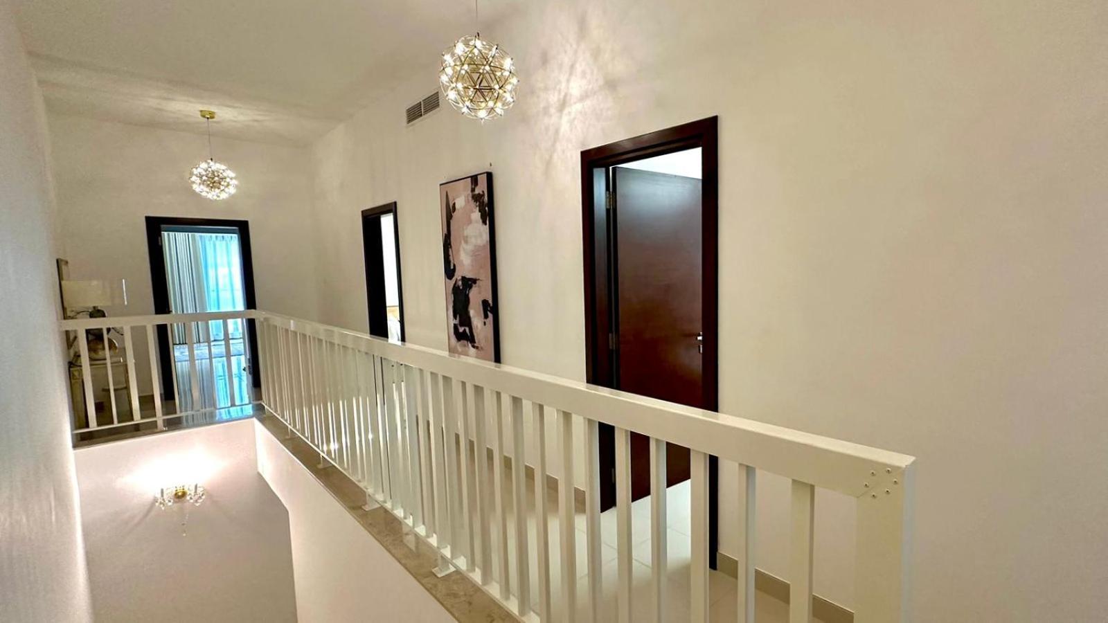The Blue Moon - Al Dana Island Villa *